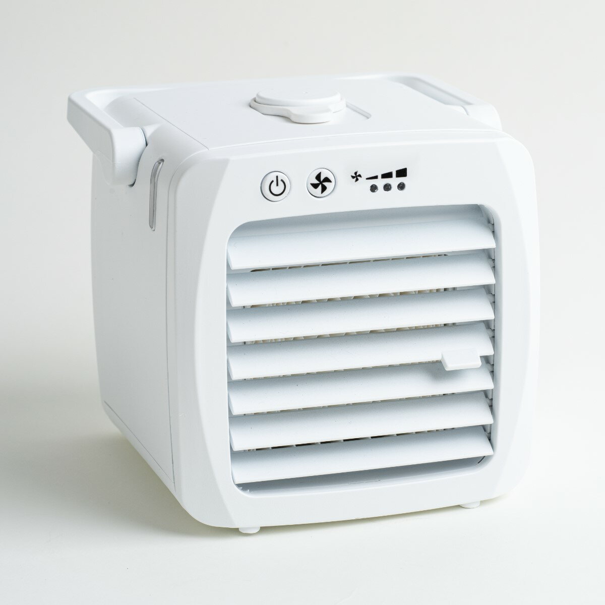 涼しさを持ち運ぶ冷風扇 パーソナルクーラーBOOKのサムネイル