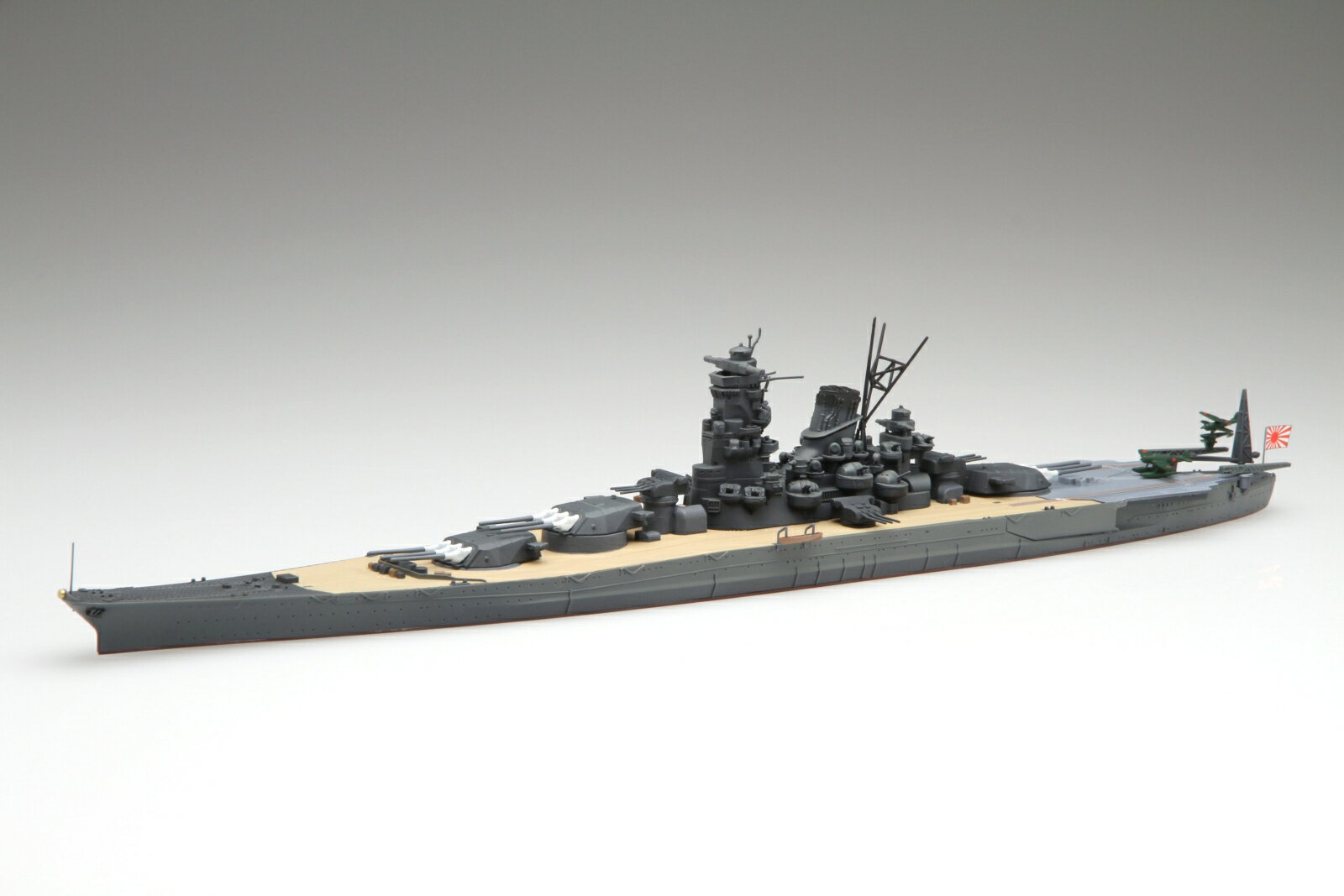 フジミ 1/700 特シリーズ No.1 日本海軍戦艦 大和 (昭和16年/竣工時) プラモデル （ZS124505）