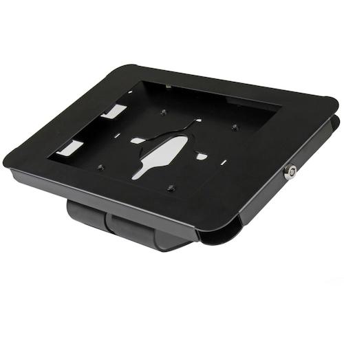 ロック付きタブレット スタンドスタンド。鍵がかかるケースにタブレットを収め、デスクや壁面に固定することができます。インタラクティブな商用キオスク端末、教育ツール、製品ディスプレイその他、様々な用途でiPadを活用できるセキュリティ対応タブレット卓上ホルダーです。

【インタラクティブなマーケティングツール、POSシステムとしてタブレットを活用】
タブレットスタンドに立てたタブレットの用途として、実にさまざまな可能性があります。受付に置いてクライアントへの情報を表示したり、顧客のユーザー体験を高める独自のアプリを紹介したり、あるいは販売業でのPOSシステムとして使用することも可能です。

見た目にも美しいメタル製のケースは、独自のアプリや新製品、サービスなどを紹介する上で優れたディスプレイ ユニットとなります。ホームボタンカバーがついているため、特定の情報やアプリだけを表示し、ユーザーが勝手にタブレット画面を変えられないようになっています。

【タブレットの安全性とセキュリティを確保】
セキュリティ対応のiPad卓上ホルダーは、デスクや壁面への設置にも対応し、タブレットを保護しながらインタラクティブなユーザー体験を提供します。スチール製のロック付きケースにiPadを入れるだけで、盗難や損傷を防ぐことが可能です。9.7インチスクリーンのApple iPad および iPad Airに対応しており、付属のロックは、安全な施錠メカニズムで盗難を防ぎます。タブレットをケースの中に収めた状態で使用できるため、安全性とセキュリティが確保されます。

タブレットへの給電は簡単です。タブレットホルダー底部の穴にiPadケーブルを通せるようになっています。

【耐久性に優れ、設定が簡単】
堅牢なソリッドスチール製のタブレットホルダーは、優れた耐久性と保護機能、安定性を提供します。デスクやテーブル、壁面にも設置でき、セキュリティに対応すると同時に見やすい閲覧ポジションを設定することができます。また、VESA対応モニタマウントに直接取り付け、簡単に調整することもできます。

StarTech.com では、本製品に5年間保証と無期限無料技術サポートを提供しています。