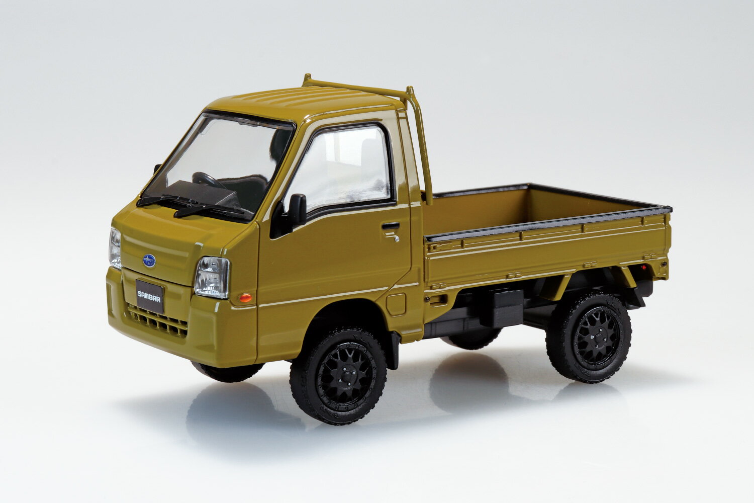 楽プラ スナップキット 1/32 スバル サンバー トラック カスタムホイール（オリーブ） 【05CU-OE】 (プラモデル)