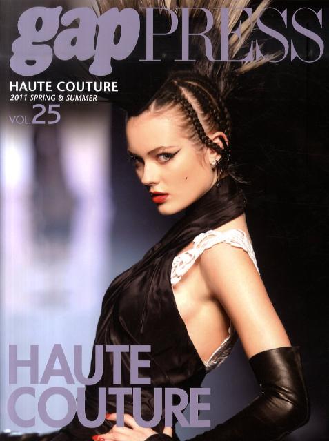 PARIS　HAUTE　COUTURE（vol．25（2011　Spr）