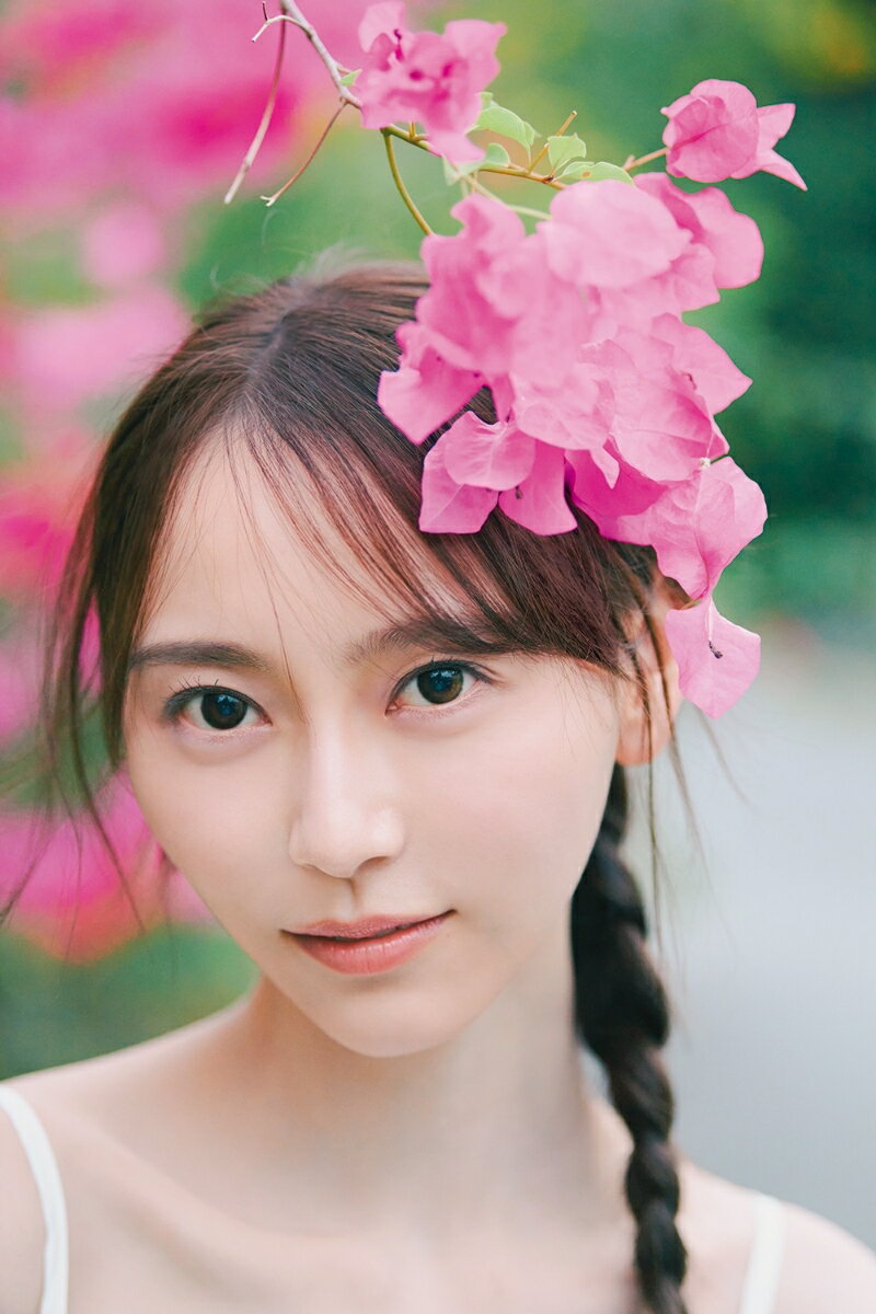 乃木坂46弓木奈於1st写真集『天使だったのか』 [ 弓木奈於 ]