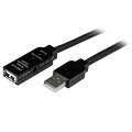 10m USB 2.0アクティブ延長ケーブル。一端にUSB Aオスコネクタ、もう一端にUSB Aメスコネクタがついており、最長10mの距離でUSB 2.0デバイスをアクティブ延長します。

本製品は、距離上の制限と電源上の制限を同時に克服するオールインワンのケーブルです。バスパワーのアクティブ回路を使用し、通常のUSBケーブルの対応距離を越えるパフォーマンスを発揮します。

このケーブルは最大4本までデイジーチェーン接続に対応し、合計で40mまでUSB接続を延長することができます。必要であれば、ケーブルに付属のユニバーサルACアダプタを使用し、壁面コンセントから給電することができます。

このリピーターケーブルはUSB 2.0のデータレート（480Mbps）に完全対応しており、StarTech.comでは2年間保証を提供しています。