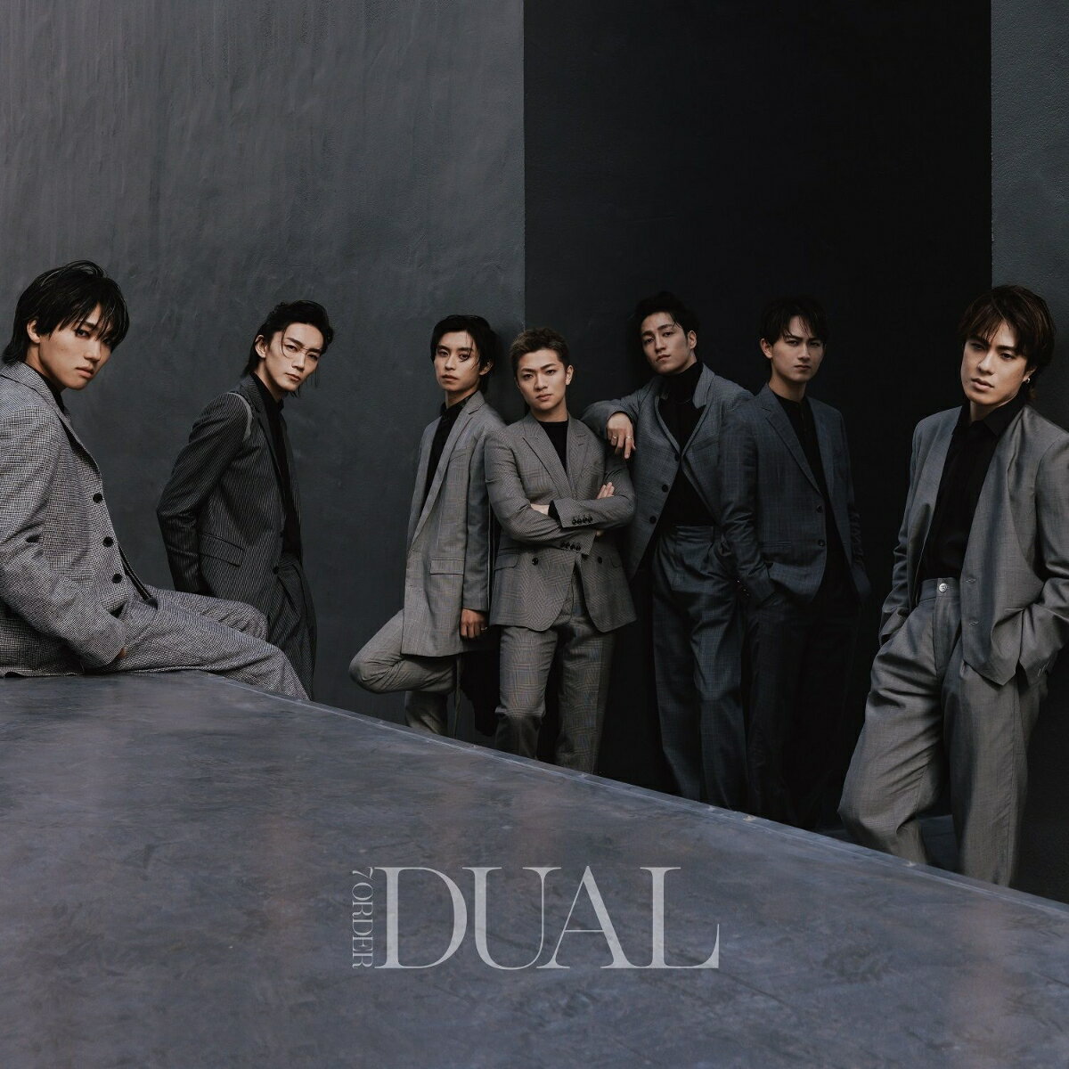 DUAL (初回限定盤 CD＋DVD) [ 7ORDER ]