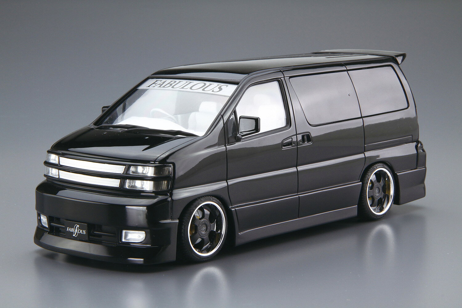 楽天ブックスのザ☆チューンドカー 1/24 ファブレス APE50 エルグランド'00(ニッサン) 【No.43】 (プラモデル)｜アングル2
