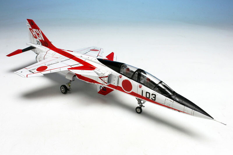 ●1/72スケールで再現したT-2CCVのプラスチックモデル組立キット
●インテイク脇、胴体下面の水平/垂直カナード、主翼下のフェアリングなどを忠実に再現
●実機取材により細部まで正確にモデル化
●機体形状は細部にわたり実機を忠実に再現
●パネルラインのモールドは繊細かつシャープに再現
●デカールは最高峰イタリアカルトグラフ製
●イメージカラーの特徴的な赤いラインや飛行実験団のマークを収録

・ホビー系商品についての諸注意
メーカー都合により発売の大幅な延期が発生する可能性がございます。
予約商品についてはメーカーから順次入荷次第の発送となります。メーカー公表の発売日とは異なる場合がございますのでご了承ください。【対象年齢】：【商品サイズ (cm)】(幅）：25