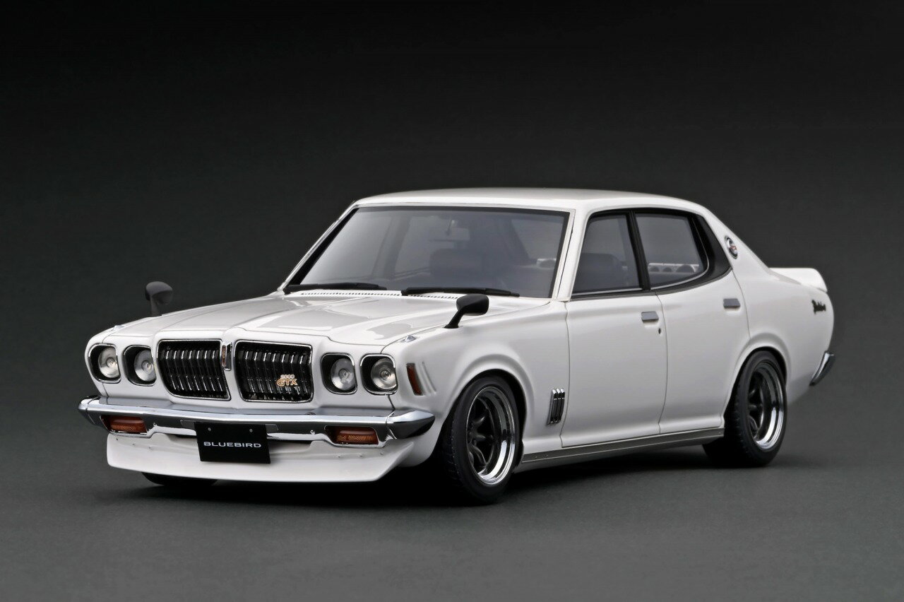 ignition model 1/18 Nissan Bluebird U 2000GTX (G610) White 【IG3617】 (ミニカー)