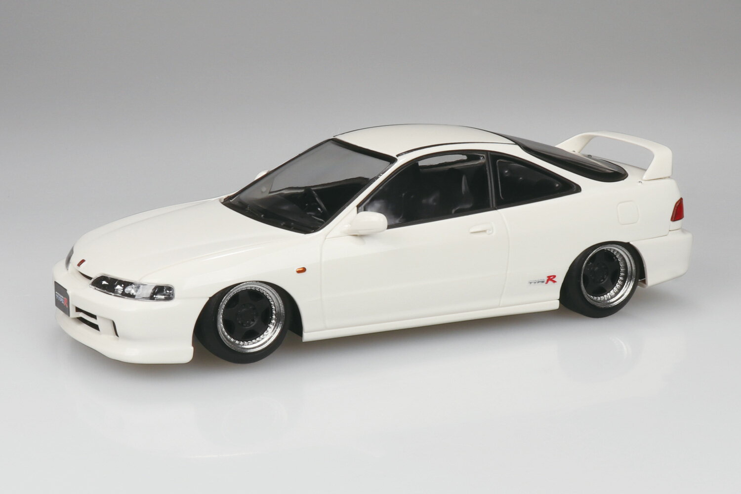 楽プラ スナップキット 1/32 ホンダ DC2 インテグラ タイプR カスタムホイール（チャンピオンシップホワイト） 【22CU-CW】 (プラモデル)