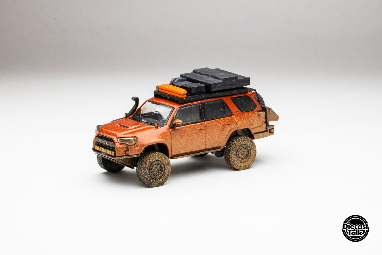 ゲインコーププロダクツ 1/64 Toyota 4Runner Widebody Overland Inferno Orange(Muddy) 【DTG0018-ORM】 (ミニカー)