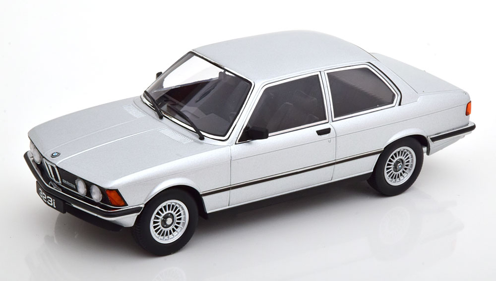 KK Scale 1/18 BMW 323i E21 1978 シルバー（再生産） 【KKDC180653】 (ミニカー)
