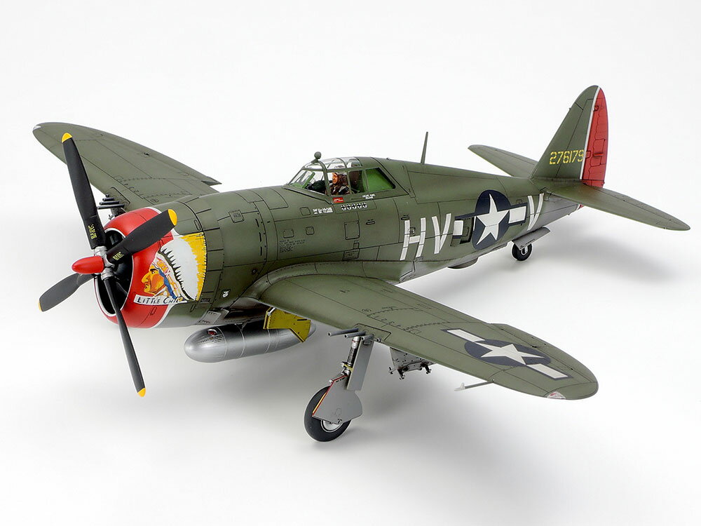 タミヤ 1/48 傑作機シリーズ リパブリック P-47D サンダーボルト“レイザーバック” 【61086】 (プラモデル)