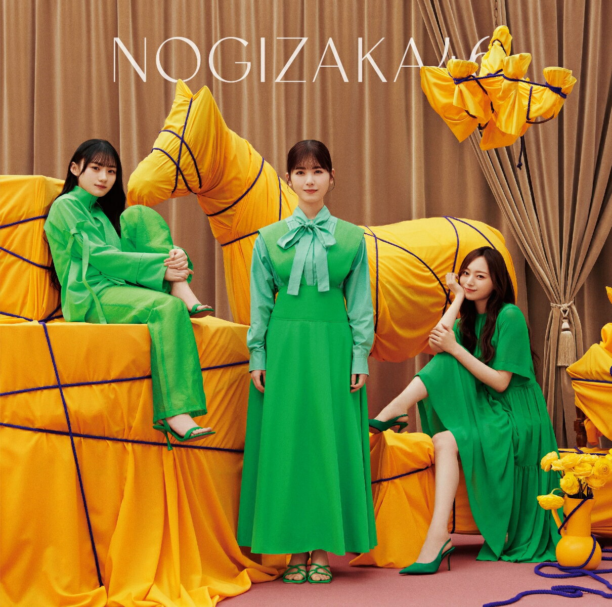 乃木坂46BKSCPN_【newcd】 ヒトハユメヲ2ドミル ノギザカフォーティーシックス 発売日：2023年03月29日 予約締切日：2023年03月25日 HITO HA YUME WO 2DO MIRU JAN：4547366607338 SRCLー12486/7 (株)ソニー・ミュージックレーベルズ (株)ソニー・ミュージックソリューションズ [Disc1] 『人は夢を二度見る』／CD アーティスト：乃木坂46 曲目タイトル： &nbsp;1. 人は夢を二度見る [5:43] &nbsp;2. 僕たちのサヨナラ [4:03] &nbsp;3. さざ波は戻らない [4:07] &nbsp;4. 人は夢を二度見る ーoff vocal ver.ー [5:43] &nbsp;5. 僕たちのサヨナラ ーoff vocal ver.ー [4:03] &nbsp;6. さざ波は戻らない ーoff vocal ver.ー [4:06] [Disc2] 『31st SG アンダーライブ』／BluーrayDisc Video アーティスト：乃木坂46 曲目タイトル： 1.アンダー[ー] 2.明日がある理由[ー] 3.届かなくたって…[ー] 4.悪い成分[ー] 5.Before & After of アンダーライブ[ー] CD JーPOP ポップス DVD・ブルーレイ付