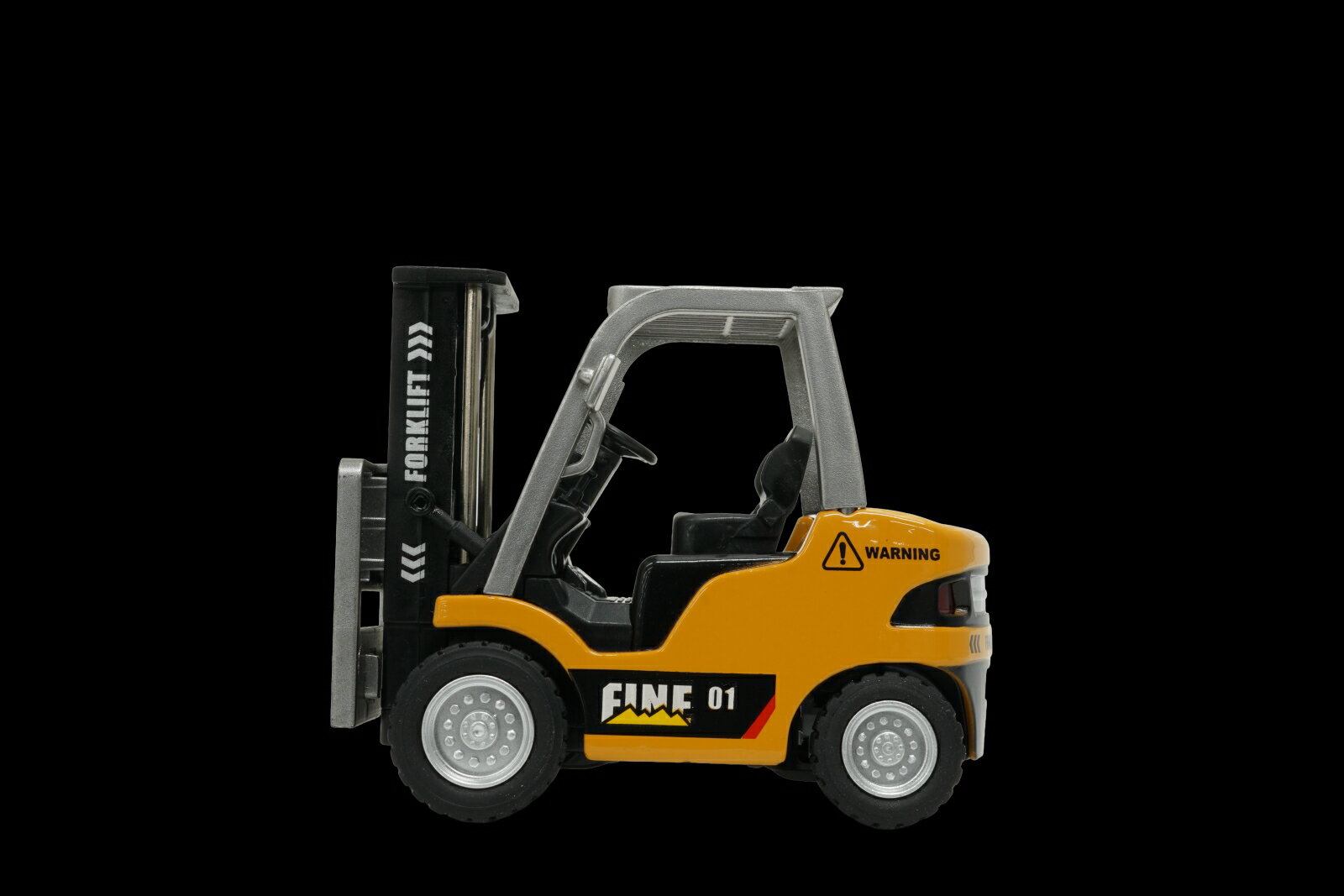 ミニカーR/C G-ACTIONシリーズからフォークリフト登場。ダイキャストボディの重量感。全長は約10cmの手のひらサイズ。リフト昇降可能で物を運べちゃう。