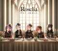 Roseliaの“今”と“未来”に迫った3rd Albumが登場！

Roseliaが待望の3rd Albumをリリース！2020年の2nd Album以来約4年ぶりのFULL Albumとなる本作には、彼女たちの原点とも言うべき「BLACK SHOUT」「LOUDER」や
スマートフォン向けゲーム「バンドリ！ ガールズバンドパーティ！」で配信中の新曲「覚悟のLiberation」「Always recall.」など全12曲が収録される。
その中でも特筆すべきは本作のために書き下ろされた新曲「Sage der Rosen」と「Floral Haven」だ。

「Sage der Rosen」はRoseliaのダークでゴシックな世界観を突き詰めた、シンフォニックに振り切ったサウンドと重厚なコーラス、そしてそれらを牽引する友希那(CV：相羽あいな)のボーカルが圧巻の楽曲。
一方「Floral Haven」はバラード調の導入から温かさと力強さを併せ持ったサウンドへと展開していく、Albumの締めくくりを飾るドラマティックな楽曲だ。
曲調さえ異なるが、それぞれの描き方で本作のタイトル「Für immer」(=とこしえに)を体現した歌詞にもぜひ注目していただきたい。

Blu-ray付生産限定盤には2024年2月17日(土)・18日(日)に大阪城ホールにて開催されたRoselia LIVE TOUR「Rosenchor」大阪特別公演2DAYSの模様を収録。
ツアーの皮切りとなった記念すべき公演が早くも映像化となる。
初の全国ツアーに邁進するRoseliaの、“今”と“未来”に賭ける想いを紐解く最新作をお聴き逃しなく！