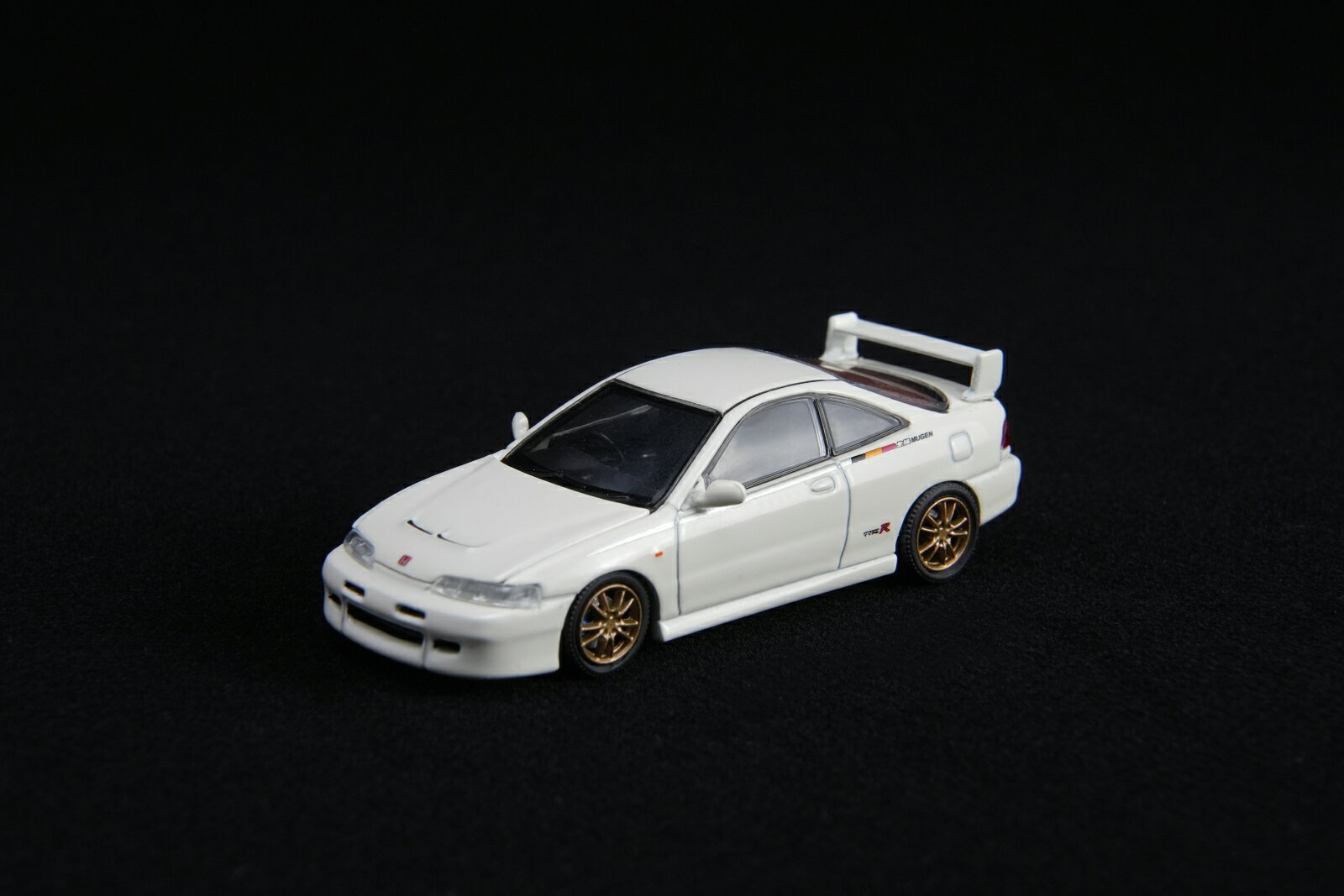 MOTORHELIX 1/64 Honda INTEGRA TYPE R (DC2) MUGEN Championship White 【M65211】 (ミニカー)