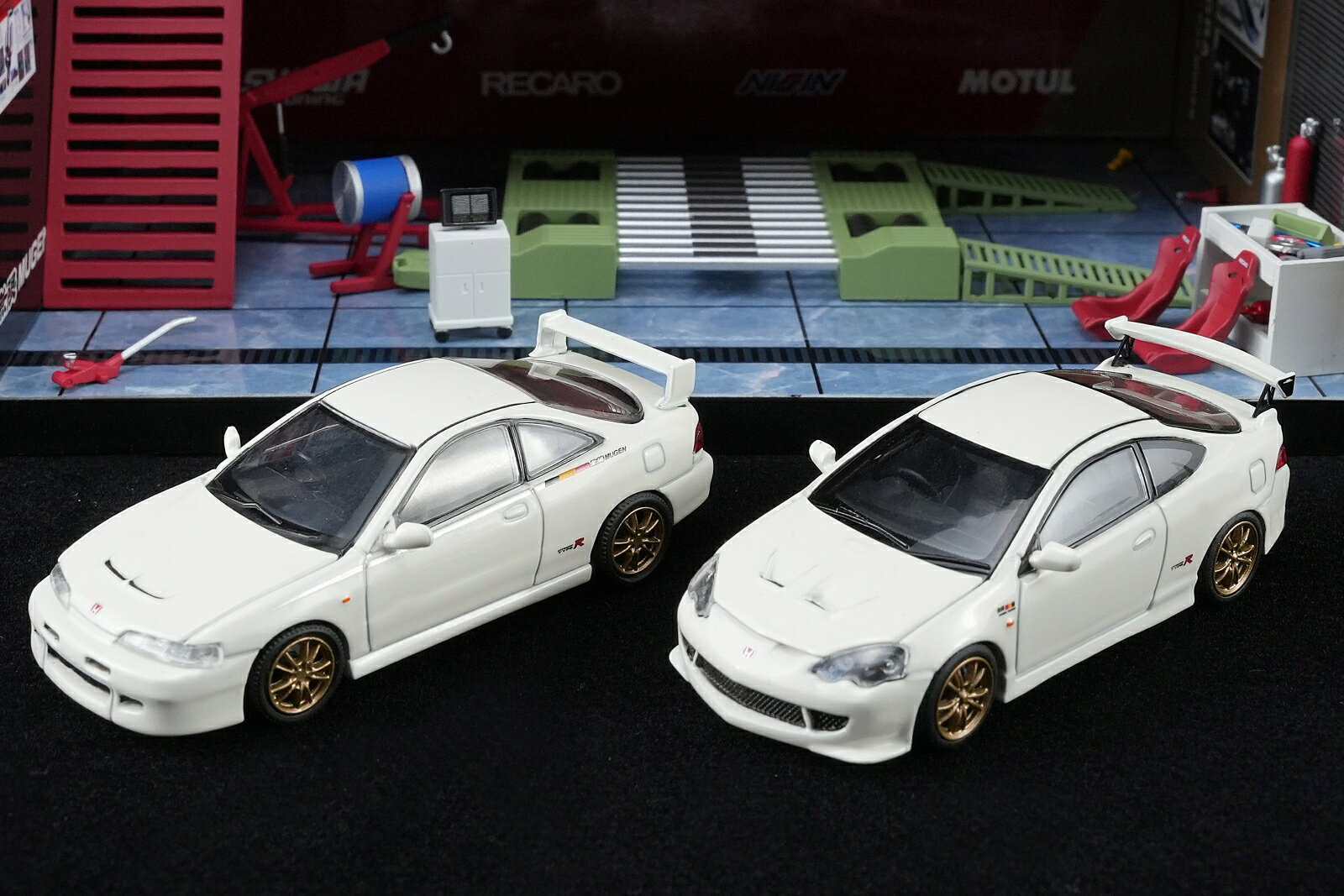 MOTORHELIX 1/64 Honda INTEGRA TYPE R (DC5) MUGEN Championship White 【M65811】 (ミニカー)