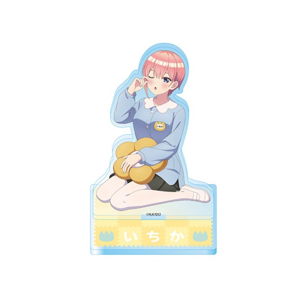 『五等分の花嫁＊』より、幼稚園をテーマにした新規描き下ろしイラスト使用の「アクリルスタンド」が登場！飾り映えのする大き目サイズです！
&copy;春場ねぎ・講談社／「五等分の花嫁＊」製作委員会