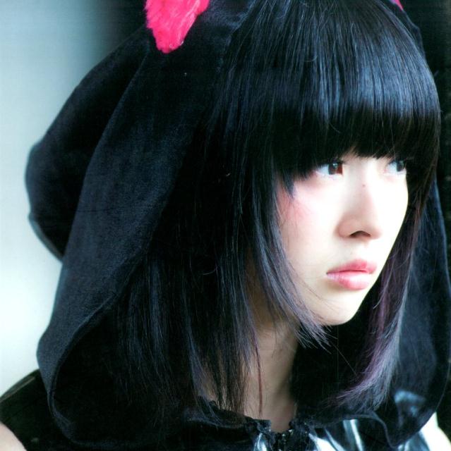 THE　END　OF　THE　WORLD　AND　THE　CAT’S　DISAP