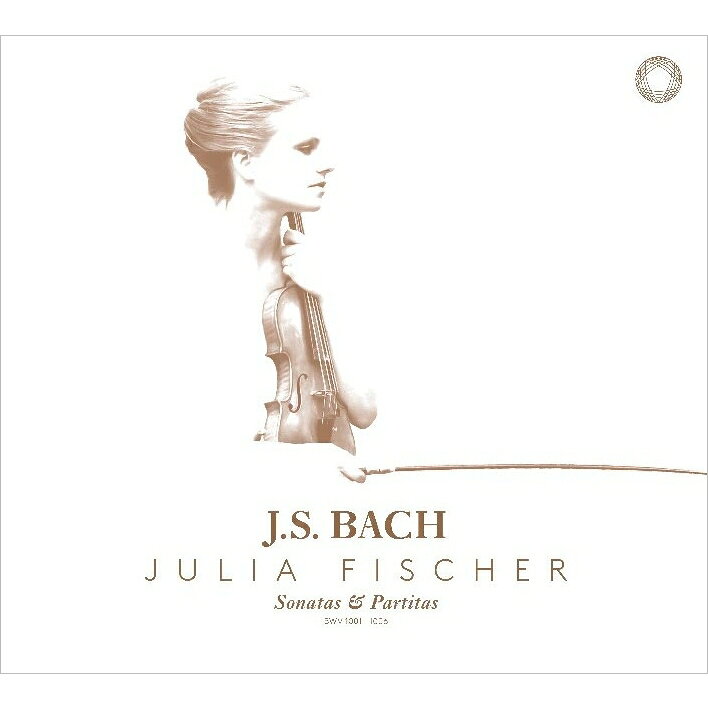 ユリア・フィッシャーの名盤、バッハの無伴奏がCDフォーマットで再発売！

ユリア・フィッシャーの名盤、バッハの『無伴奏ヴァイオリンのためのソナタとパルティータ全曲』がCDフォーマットで再発売。ユリア・フィッシャーはミュンヘン生まれ。3歳でヴァイオリンを、その後ピアノも習いはじめ、すぐにその才能を開花させ、ヴァイオリン、ピアノそれぞれで国際的なコンクールに複数回優勝しています。10代の頃から商業録音の依頼を一切断り続けていたフィッシャーは、故ヤコフ・クライツベルクとの出会いにより21歳のときにハチャトゥリアン、プロコフィエフ、グラズノフのヴァイオリン協奏曲で「PENTATONE」レーベルからセンセーショナルなデビューを果たしました。
　バッハの無伴奏はデビュー・ディスクと同年の2004年12月にオランダのドープスヘヅィンデ教会にてセッション収録されました。当録音のバランス・エンジニアをつとめたジャン＝マリー・ヘイセン氏が最も記憶に残る録音にもあげている、まさに伝説的な録音。フィッシャーの驚異的な集中力で全集を完成させました。全ての音色が瑞々しく説得力に満ちた演奏は当時21歳にして既に自己のスタイルが確立されていることを証明しております。また、当時使用していた名器グァダニーニのふくよかな音色にも注目です。
　CD再発売にともない、SACDハイブリッド盤は廃盤となります。（輸入元情報）

【収録情報】
J.S.バッハ：無伴奏ヴァイオリンのためのソナタとパルティータ BWV.1001-1006

Disc1
● 無伴奏ヴァイオリン・ソナタ第1番ト短調 BWV.1001
● 無伴奏ヴァイオリン・パルティータ第1番ロ短調 BWV.1002
● 無伴奏ヴァイオリン・ソナタ第2番イ短調 BWV.1003

Disc2
● 無伴奏ヴァイオリン・パルティータ第2番ニ短調 BWV.1004
● 無伴奏ヴァイオリン・ソナタ第3番ハ長調 BWV.1005
● 無伴奏ヴァイオリン・パルティータ第3番ホ長調 BWV.1006

　ユリア・フィッシャー（ヴァイオリン／1750年製グァダニーニ）

　録音時期：2004年12月
　録音場所：アムステルダム、ドープスヘヅィンデ教会
　録音方式：ステレオ（デジタル／セッション）

　プロデューサー：ヨブ・マールセ
　バランス・エンジニア：ジャン＝マリー・ヘイセン
　エディティング：エルド・グルート、セバスチャン・ステイン
　ディジパック仕様



Powered by HMV