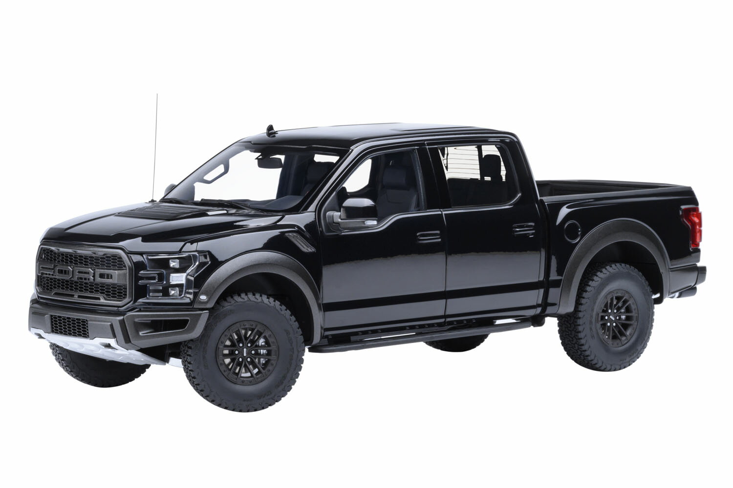 1/18 フォード F-150 ラプター スーパークルー 2019 （メタリック・ブラック） (ミニカー)