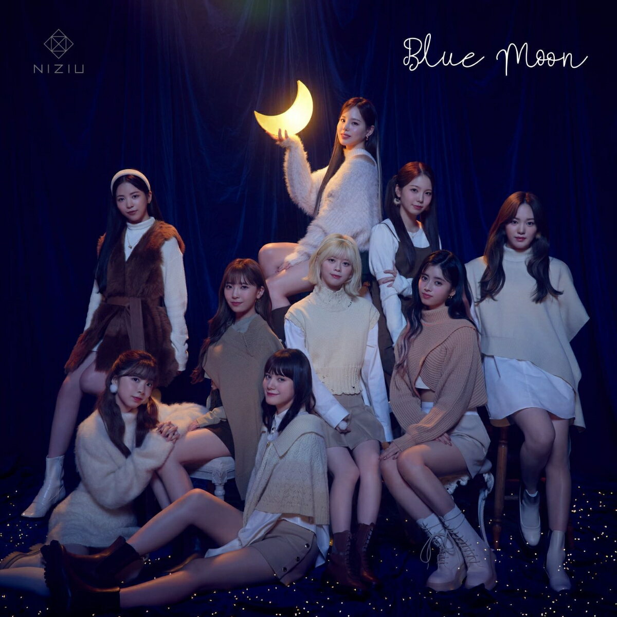 Blue Moon (初回生産限定盤A CD＋DVD) NiziU