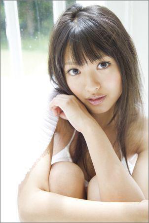 北原里英 カレンダー 2011