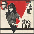 女優ズーイー・デシャネルによるデュオ“She & Him”ポップ、フォーク、ジャズ等のヴィンテージ・ソング・カバーで全編綴った注目作！

女優ズーイー・デシャネルと、シンガー・ソングライターM.ウォードによるデュオ、She & Him（シー＆ヒム）。
ズーイー・デシャネルのキュートなヴォーカルと、ウォードの奏でるギターが、クラシカルな雰囲気を漂わせたポップで爽やかなインディー・ロック・サウンドを作り上げ、これまでリリースした『Volume One』(2008年)、『Volume Two』(2010年)、『Volume 3』(2013年)はピッチフォークやローリング・ストーンズ誌をはじめとする音楽メディアがこぞって絶賛。2011年のクリスマス・アルバム『A Very She & Him Christmas』はローリング・ストーンズ誌が選ぶ25枚のオール・タイム・グレイテスト・クリスマス・アルバムにも選ばれたほどだ。これまでインディーズで活動してきたShe & Himが、今年になってコロムビア・レーベルと契約し、メジャー第一弾となる今作『Classics』をリリースする。
過去のアルバムは、オリジナルとカバー曲を織り交ぜて構成されていたが、今作は初めてカバーだけで構成された作品で、リード曲、ダスティ・スプリングフィールドが歌った「Stay Awhile」をはじめ、「アラバマに星は落ちて」（エラ・フィッツジェラルド＆ルイ・アームストロング他）、「Time After Time」（チェット・ベイカー他）、「She」（エルヴィス・コステロ他）、「Unchained Melody」（エルヴィス・プレスリー他）等、古き良きヴィンテージ・ソングをカバーしている。
ファッション・アイコンとしても常に注目を浴びるズーイー・デシャネルは、最近、日本のランドセルを取り入れたファッションで一躍注目を浴び、ランドセルの世界的な流行の火付け役としてもおなじみ。キュートにアレンジされたヴィンテージ・ソングが、心地良い世界に誘ってくれる、おしゃれな一枚。

（メーカー・インフォメーションより）

Disc1
1 : Stars Fell on Alabama (Billie Holiday, Ella FitzGerald & Louis Armstrong)
2 : Oh No, Not My Baby (Dusty Springfield, Aretha Franklin, Carole King)
3 : It’s Not for Me to Say (Johnny Mathis)
4 : Stay Awhile (Dusty Springfield)
5 : This Girl’s In Love With You (Herb Alpert)
6 : Time After Time (Frank Sinatra, Chet Baker and Shirley Bassey)
7 : She (Charles Aznavour, Elvis Costello)
8 : Teach Me Tonight (Frank Sinatra, The DeCastro Sisters)
9 : It’s Always You (Bing Crosby, Benny Goodman, Chet Baker)
10 : Unchained Melody (Elvis Presley, Lee Ann Rimes)
11 : I’ll Never Be Free (Van Morrison, Willie Nelson, Jean Shepard)
12 : Would You Like to Take a Walk (Ella Fitzgerald & Louis Armstrong)
13 : We’ll Meet Again (Vera Lynn, The Byrds)
Powered by HMV