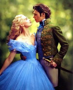 【中古】 シンデレラ MovieNEXコレクション ブルーレイ+DVDセット(Blu−ray Disc)/(洋画)