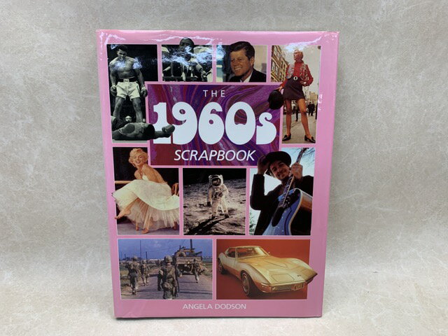 【中古】 洋書　THE 1960s SCRAPBOOK / Angela Dodson