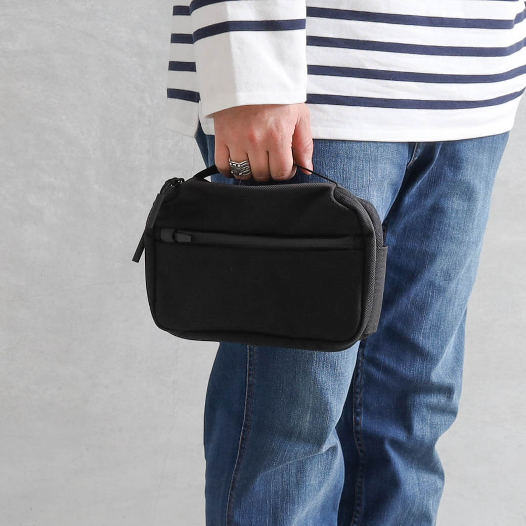 【7/19 20:00〜7/26 9:59までP10倍】エアー Aer Travel Kit 2 BLACK キット トラベル ユニセックス 小物 ポーチ 洗面用具 収納 ボーンフリー BORN FREE