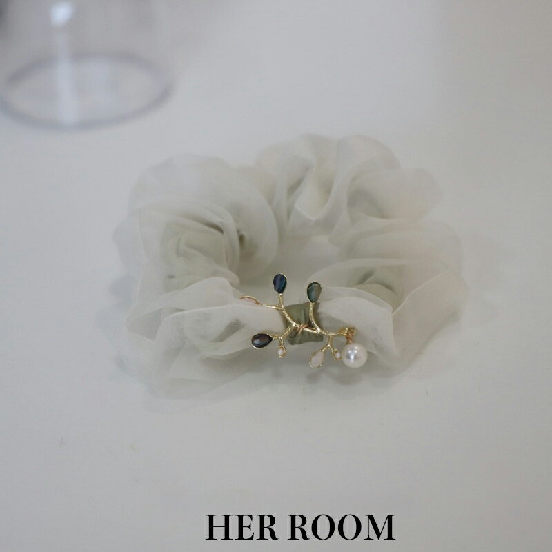 エレガントシアースクランチー パールアクセント ゴールドブランチチャーム ミニストーン 30 代レディース オフィス通勤 フォーマルコーデ 自己へのご褒美 誕生...