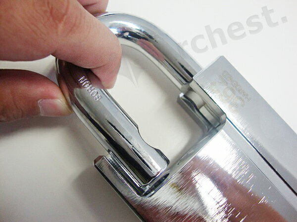 【5個セット】南京錠 PADLOCK クロームメッキ レイズド・ショルダータイプ [PL362N] アブロイ（ABLOY） 2