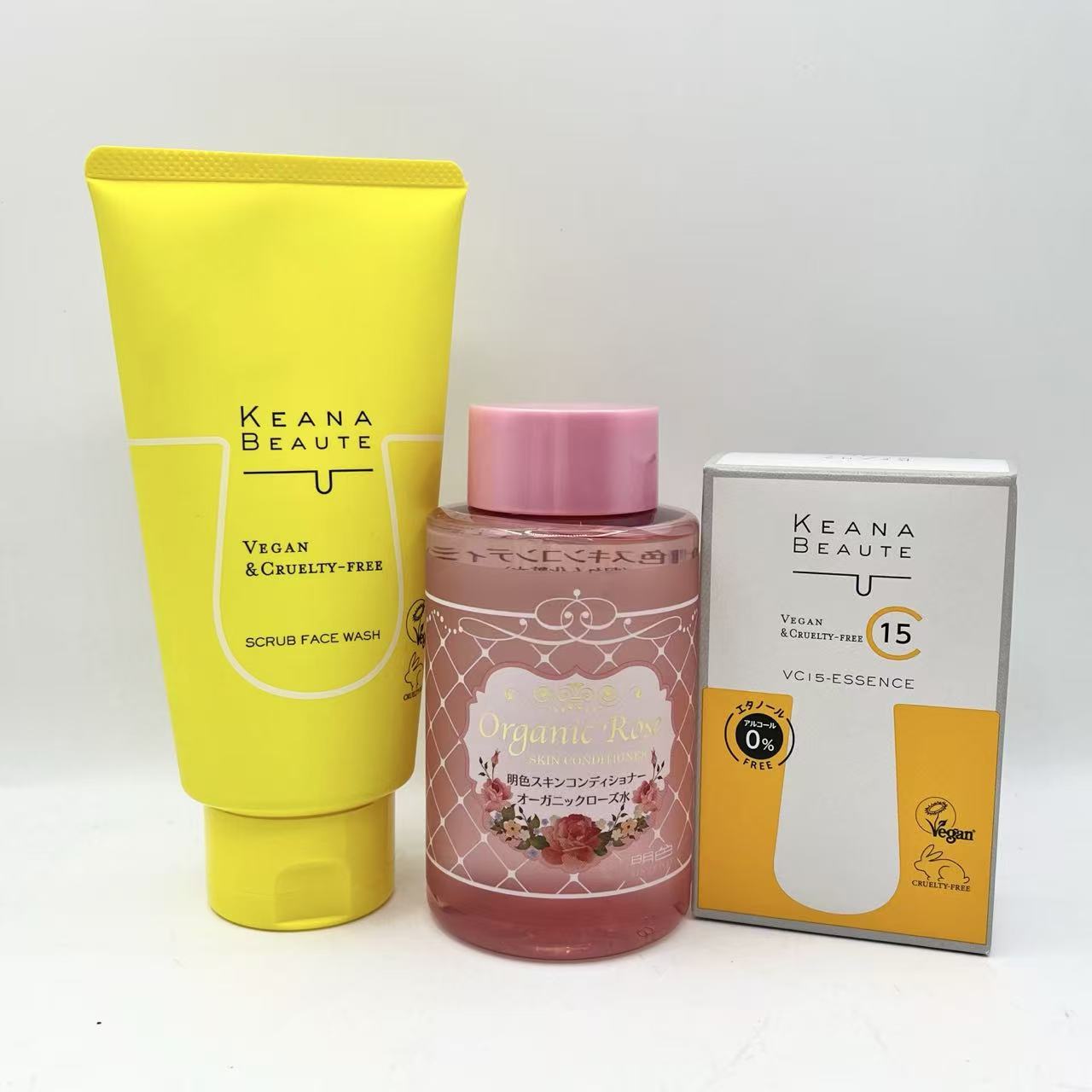 VC15特濃美容液 33mL 【10%増量】、毛穴丸洗いスクラブ洗顔 132g 【10%増量】、オーガニックローズ明色スキンコンディショナー (収れん化粧水) 200ml 日本製