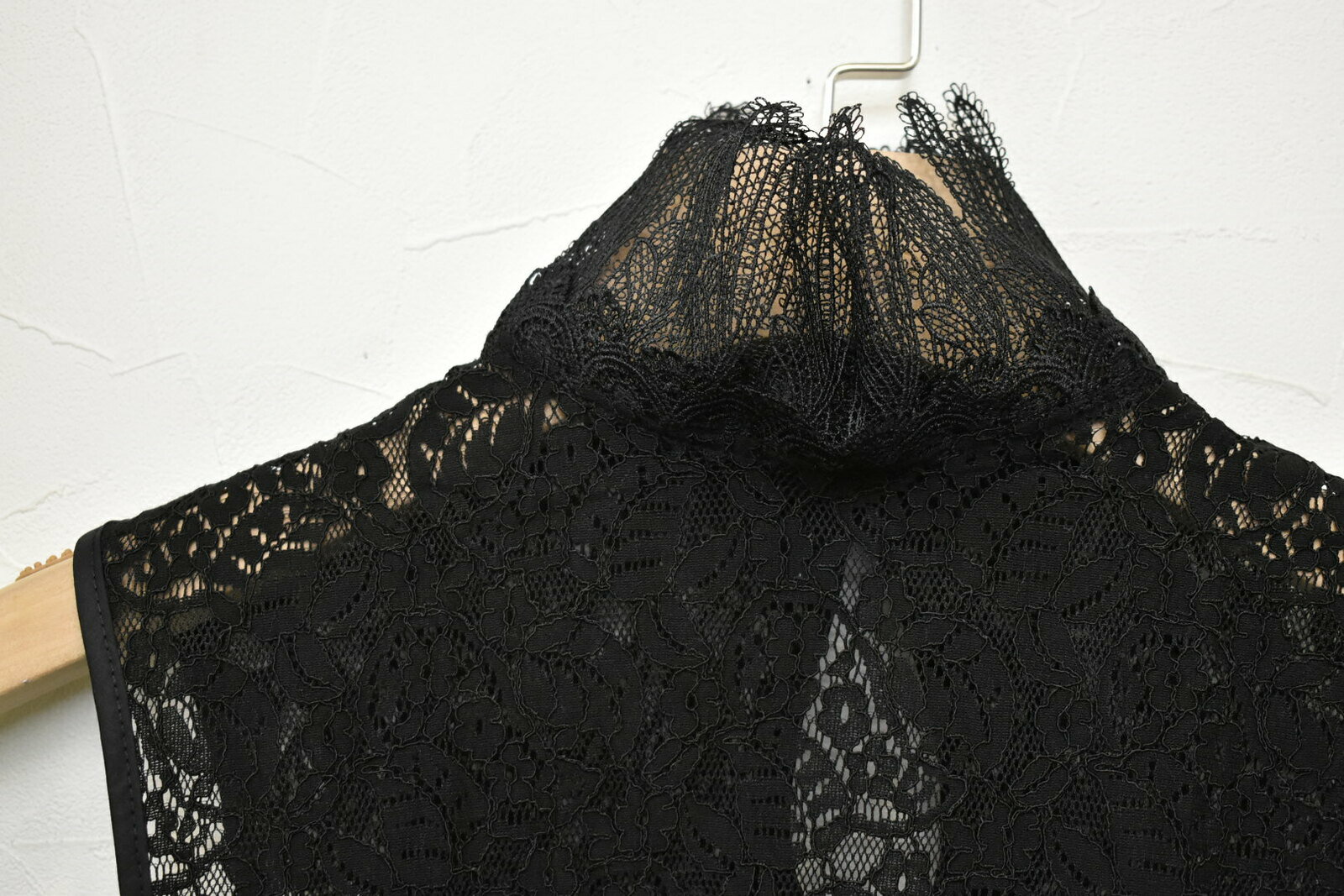 （送料無料）大人エレガント◎花びらのスタンド総レース付け襟（黒）