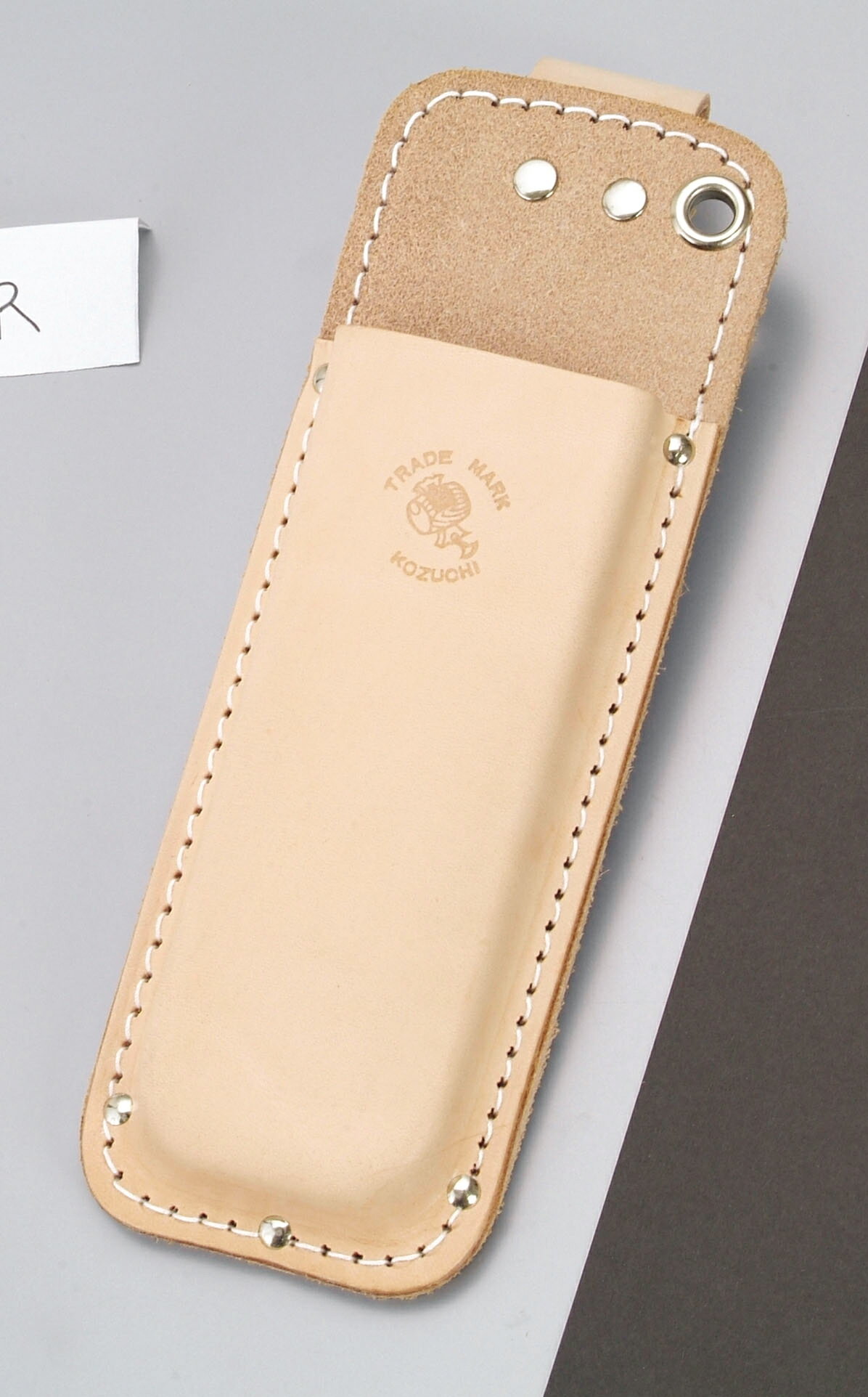 ヌメ皮 折鋸ケース スライドフック ボタン式 型押 SN-22R ガーデニング DIY 道具 工具 ツール 大工 外..