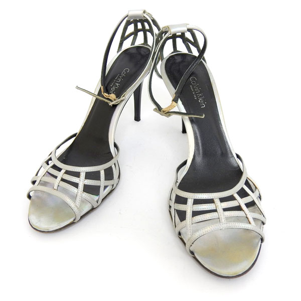 Rakuten - カルバンクライン レザー ストラップサンダル シルバー size38.5 [M02781] 【中古】