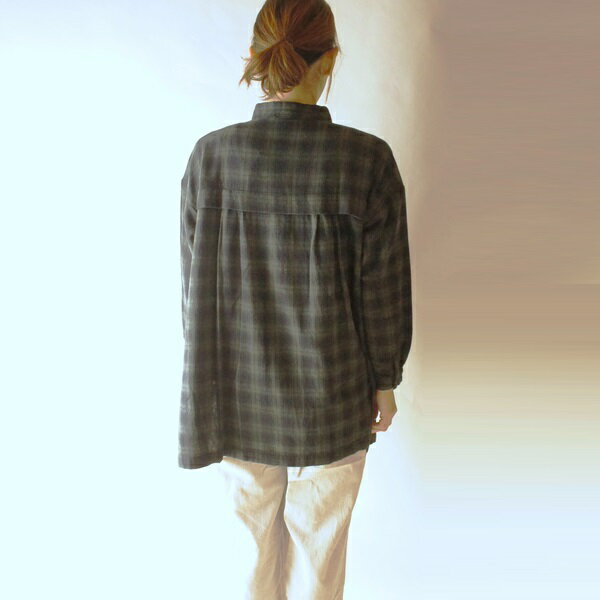 SUNVALLEY サンバレー コットン 綿 変わり織 ダンガリー 起毛 タック ロングシャツ SK8041236 sunvalley レディースファッション 服 大人の ナチュラル ゆったり 大人コーデ きれいめ シンプル カジュアル 30代 40代 50代 60代 大きい 大人 大人カジュアル レディースコーデ