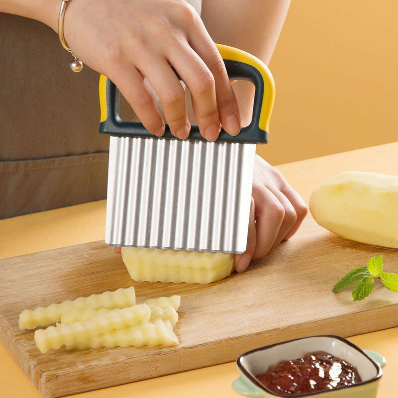 波型カッター 波型包丁 ポテトカッター ナイフ 波型 ベトナム料理 包丁 飾り切り フランス風 フライドポテトに 野菜 ポテトスライサー インド 調理器具 食器 アジアン食品 エスニック食材 多機能