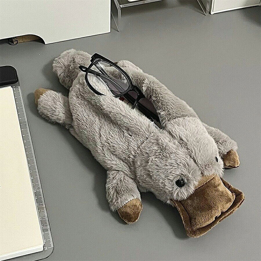 カモノハシのペンケース 文具収納ポーチ もふもふ カモノハシ ペンケース ぬいぐるみペンケース ぬいぐるみ 文房具収納袋 収納ポーチ 収納袋 ポーチ 化粧ポーチ コスメポーチ 鴨嘴獸 プラットパス 筆箱 ペンポーチ ふわふわ かわいい brain-a2023-10005534 Rizumu楽天市場店 パッケージ画像