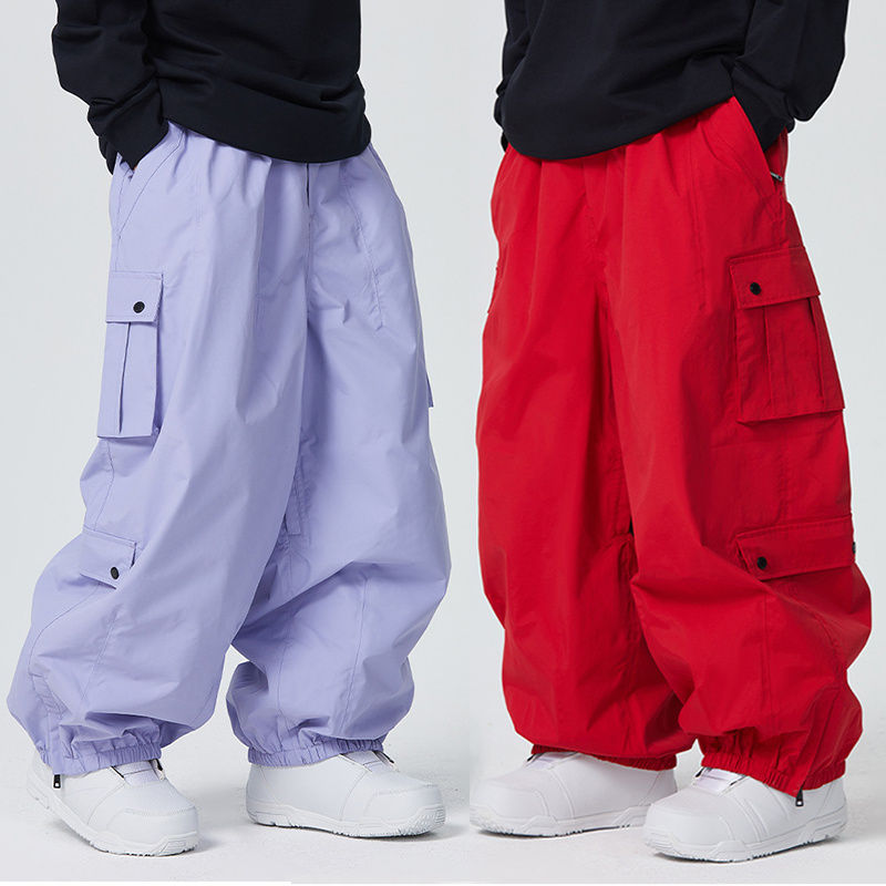 商品説明商品内容スノボパンツ 単品（上は別売りです）素材ポリエステル生産国中国注意書き※商品写真は、できる限り現品を再現するように画像処理などの補正を行っておりますが、ご利用のモニターや環境により差異が生じます。予めご了承ください。※生地の特性上、多少ニオイがある場合がございますが、日陰干しで数日干していただくか、あるいは数回ご使用していただく間に、 ニオイは気にならなくなります。※上記の数値は、実測によるものです。多少の誤差はご容赦ください。※仕様は予告なく変更される場合があります。（ご使用に差し支えない程度）・色がある場合、モニターの発色の具合によって実際のものと色が異なる場合がある。・ご注文後、10営業日以内に配送手続きをいたします。配送作業完了後、4〜7日程度でのお届けとなります。（商品によって納期が異なりますので、詳細は店舗までお問い合わせください。） スノーボードウェア ロングパンツ 単品 ボトムス ズボン レディース メンズ スノボウェア スキーウェア 防水15000mm 男女兼用 防水 防寒 保温 防雪 韓国風 "メーカー希望小売価格はメーカーカタログに基づいて掲載しています