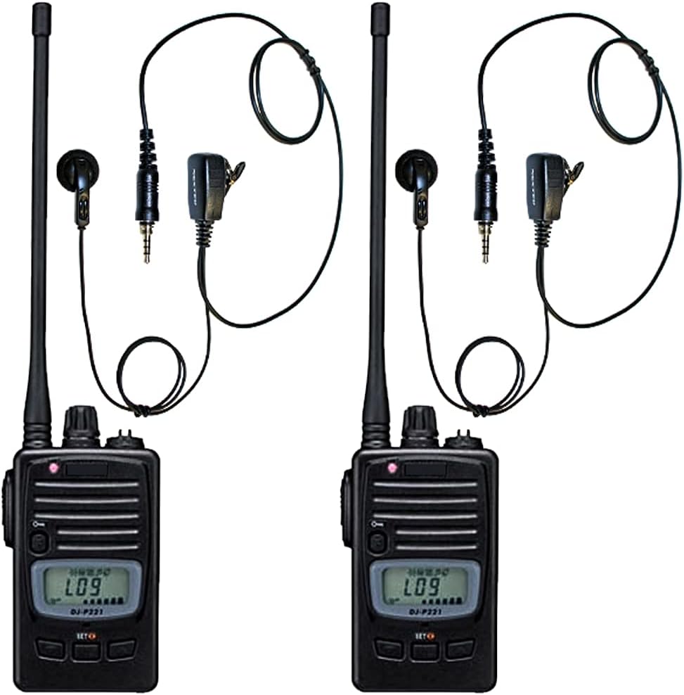 免許不要 安定の定番モデル ・技適マーク取得済み商品 F.R.C.製高品質イヤホンマイクが付いたお得な2台セット インナー型イヤホンマイク：NP-22WPが2本付属 運用中のチャンネルとグループトーク番号を自動で検知、自動で設定してキーロッ...