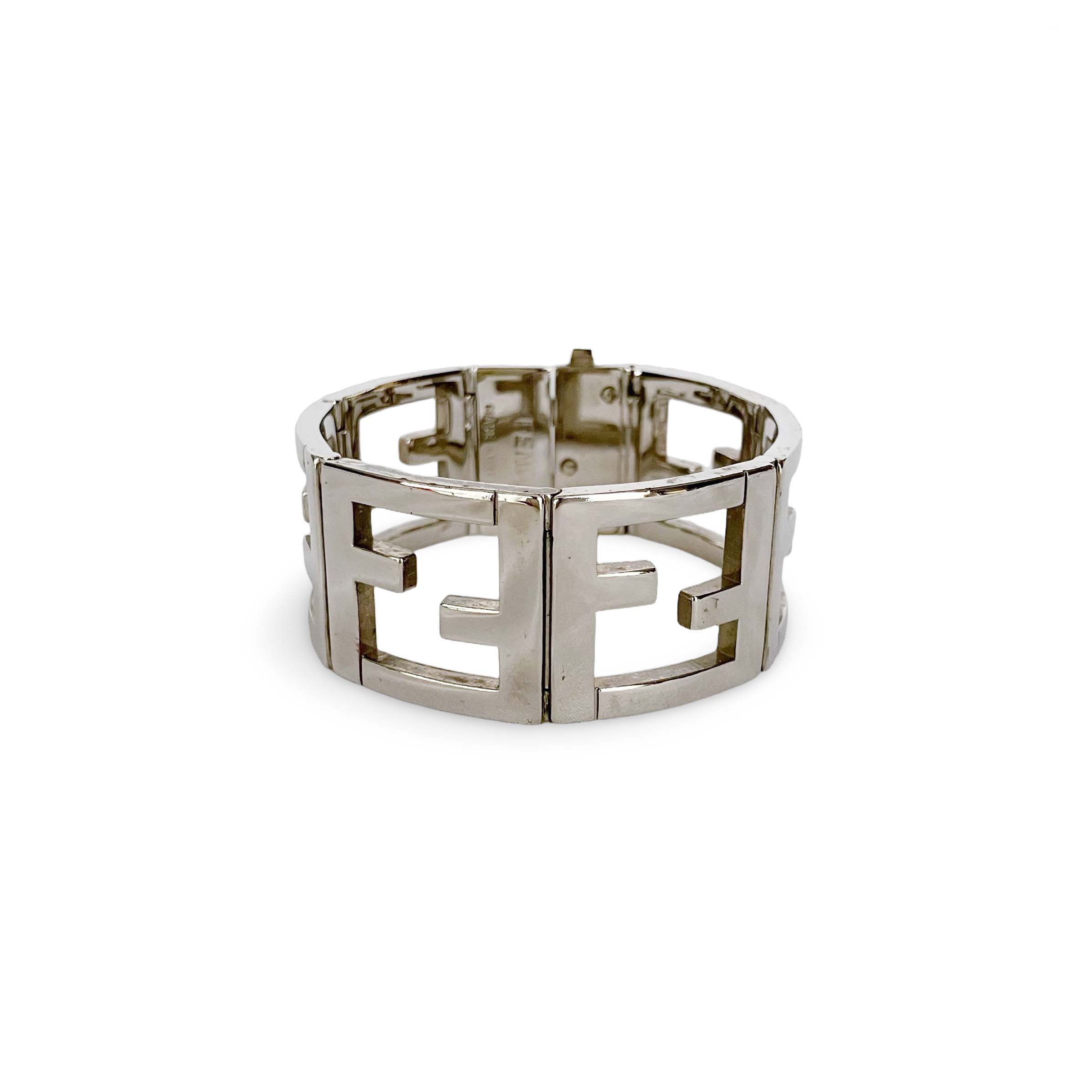 Other - FENDI フェンディ FFロゴ ブレスレット バングル メッキ シルバーカラー ズッカ イタリア製【中古】【鑑定済み】
