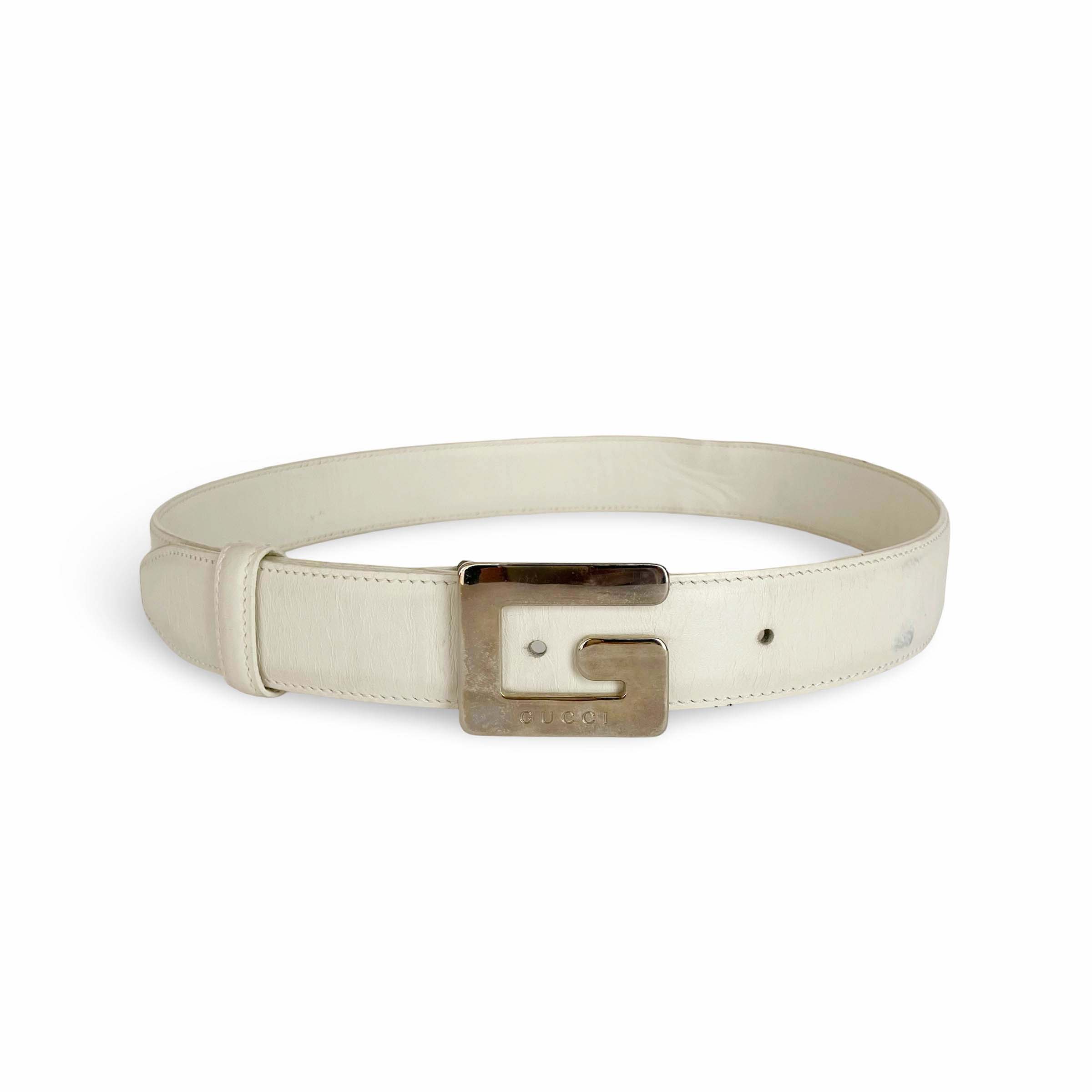 GUCCI - GUCCI グッチ Gロゴ バックル ベルト レザー size 70/28 ホワイト シルバー金具 037・394・0959 レディース ヴィンテージ【中古】【鑑定済み】
