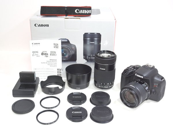 ★元箱付！Canon キャノン EOS Kiss X10i ダブルズームキット デジタル一眼レフ カメラ 美品！★