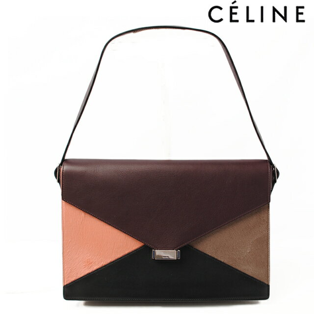 セリーヌ CELINE ショルダーバッグ/クラッチバッグ　171953PFB.28BD　Burgundy/バーガンディー　ストラップ付　2way セリーヌより、高級感の2wayバッグです。高級感漂うやわらかい手触りの上質な素材、4カラーのカラフルなデザインの中にも、伝統の風格を漂わせます。A4サイズや雑誌も収納が可能です。荷物の多い普段使いにも最適なサイズです！ビジネスはもちろん、タウンバッグまで幅広くお使い頂きます。 セリーヌ製品は天然皮革です。非常に柔らかいレザーを使用しているため、色むら、しみ、シワなどが見える商品もございます。これは不良ではなく天然素材によるもので品質には全く問題ございません。革本来の風合いをお楽しみください。 ギフト対応 　セリーヌ CELINE ショルダーバッグ/クラッチバッグ　171953PFB.28BD　Burgundy/バーガンディー　ストラップ付　2way 商品説明 商品名 セリーヌ CELINE ショルダーバッグ/クラッチバッグ　171953PFB.28BD　Burgundy/バーガンディー　ストラップ付　2way 商品番号 co-ce-085 ライン サイズ バッグ： 約W上部34×H23×D12(cm) 持ち手：約60cm 素材 Calfskin 100% Lambbskin 100％ カラー Burgundy/バーガンディー 参考定価 - 付属品 保存袋、ケアガイド 製造番号 特徴 【　外側　】 ○開閉部：オープン/金具付 ○取り外し可能ショルダーストラップ 【　内側　】 ○コンパートメント/収納スペース×2 ○間仕切り式ファスナー式ポケット×1 セリーヌ CELINE ショルダーバッグ/クラッチバッグ　171953PFB.28BD　Burgundy/バーガンディー　ストラップ付　2way セリーヌより、高級感の2wayバッグです。高級感漂うやわらかい手触りの上質な素材、4カラーのカラフルなデザインの中にも、伝統の風格を漂わせます。A4サイズや雑誌も収納が可能です。荷物の多い普段使いにも最適なサイズです！ビジネスはもちろん、タウンバッグまで幅広くお使い頂きます。 備考 セリーヌ製品は天然皮革です。非常に柔らかいレザーを使用しているため、色むら、しみ、シワなどが見える商品もございます。これは不良ではなく天然素材によるもので品質には全く問題ございません。革本来の風合いをお楽しみください。 商品状態 詳細 程度　：ランク　S ○新品同様。 【　外側　】 ○目立つ傷や汚れはありません。表面に、すれ、薄いひっかき傷があります。 ○素材の特性上、もとからのシワ感、保管移送の際の、くせがあります。 【　内側　】 ○目立つ傷や汚れはありません。 ○レザー部分に、薄いひっかき傷、すれがあります。