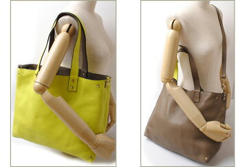 ヴァレンティノ トートバッグ/ショルダーバッグ VALENTINO ロックスタッズ リバーシブル バレンチノ ベージュ/イエロー 2way【中古】