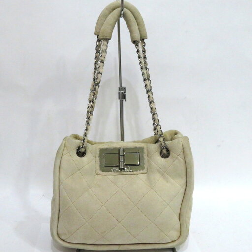 中古 シャネル マトラッセ ダブルチェーン トートバッグ 肩がけ スエード シルバー金具 Bランク ベージュ レディース CHANEL あす楽【送料無料】【西神店】 中古 シャネル マトラッセ ダブルチェーン トートバッグ 肩がけ スエード シルバー金具 Bランク ベージュ レディース CHANEL あす楽【送料無料】【西神店】