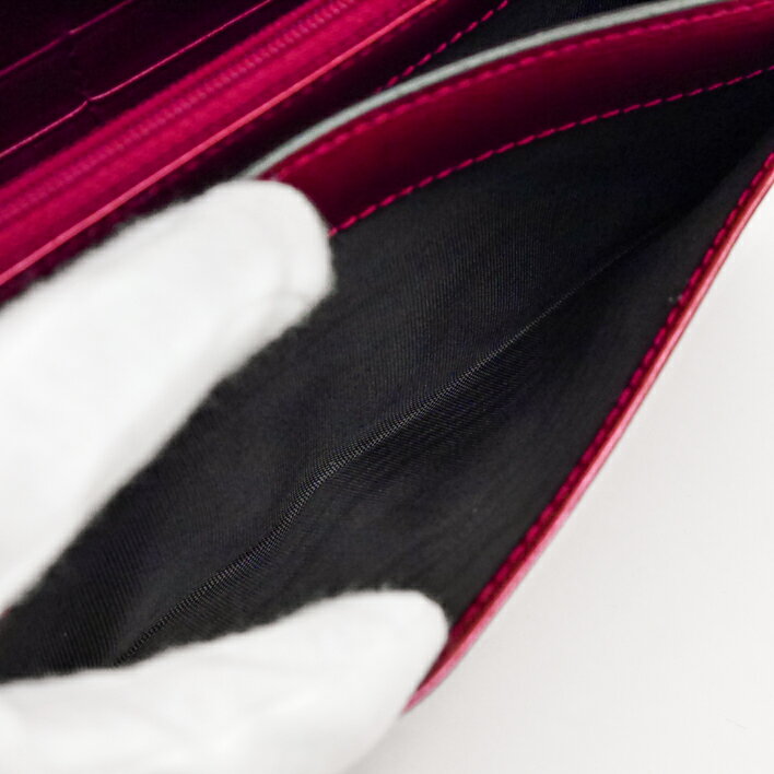 GUCCIグッチ長財布ラブリーハートシェイプインターロッキングG251861レザー【新品・未使用品】【中古】