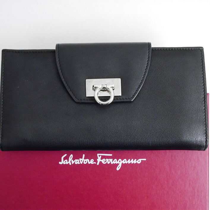 SalvatoreFerragamoフェラガモガンチーニ長財布IY-224209【中古】