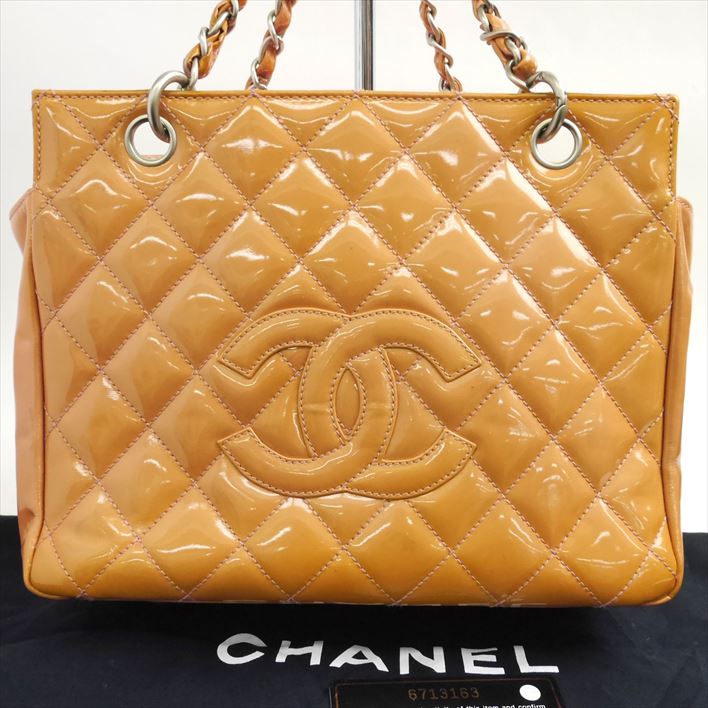 CHANELシャネルマトラッセラインハンドバック